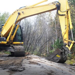 Trackway - GRYB Tilt Ditching Bucket